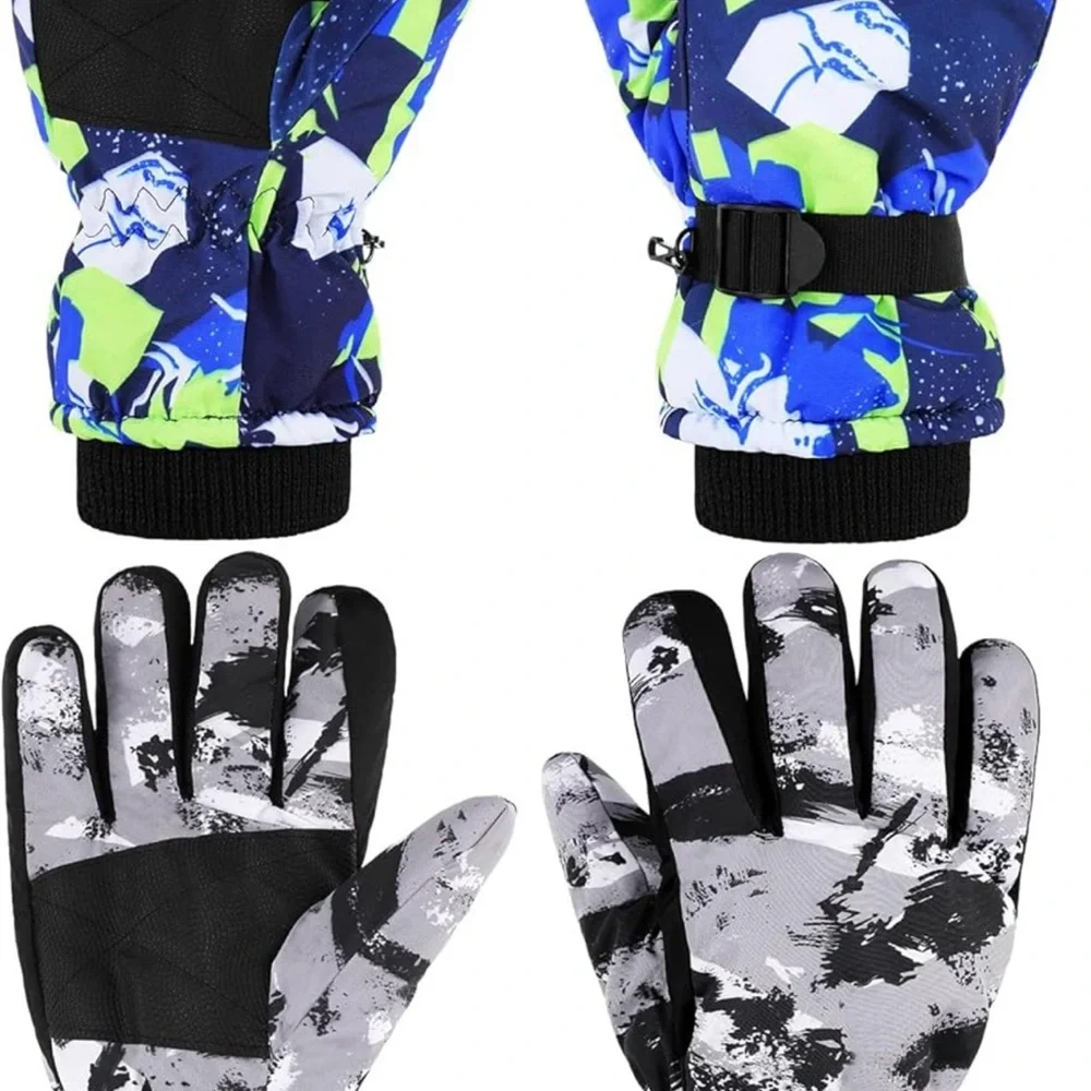 Kids Winter Gloves - Black and Blue